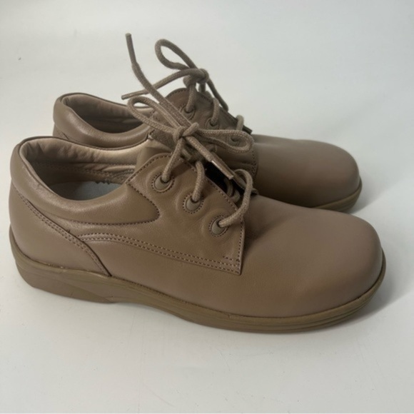 Apex comfort anti shock walking shoes size 7 medium width - Picture 1 of 7